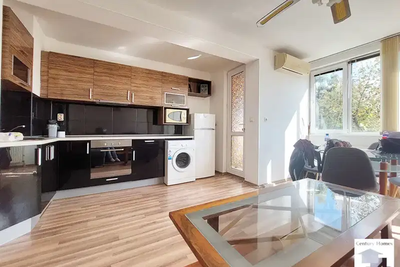 3-bedroom apartment in Veliko Tyrnovo, Centyr