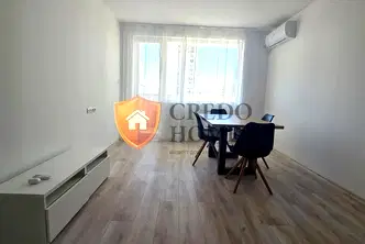Тристаен апартамент във Велико Търново, Колю Фичето