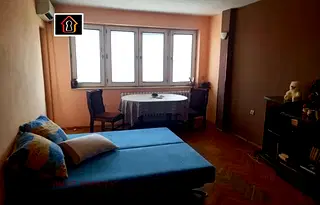Тристаен апартамент във Враца, Център