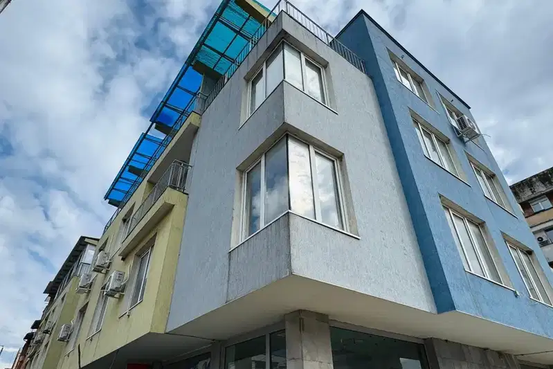 Двустаен апартамент с тераса в град Враца, Промишлена зона