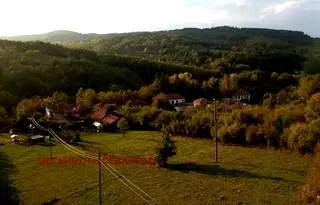 Парцел в Ловеч, Априлци
