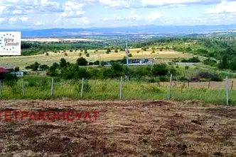 Парцел в Банкя