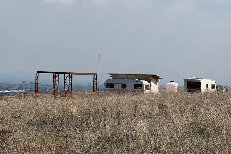 Парцел в София, Божурище