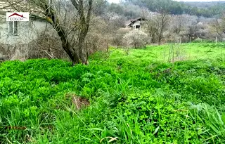 Парцел във Варна, Девня