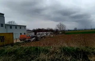 Парцел в София, Елин Пелин