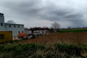 Парцел в София, Елин Пелин