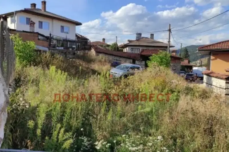 Парцел в София, Копривщица