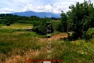 Парцел в София, Костенец