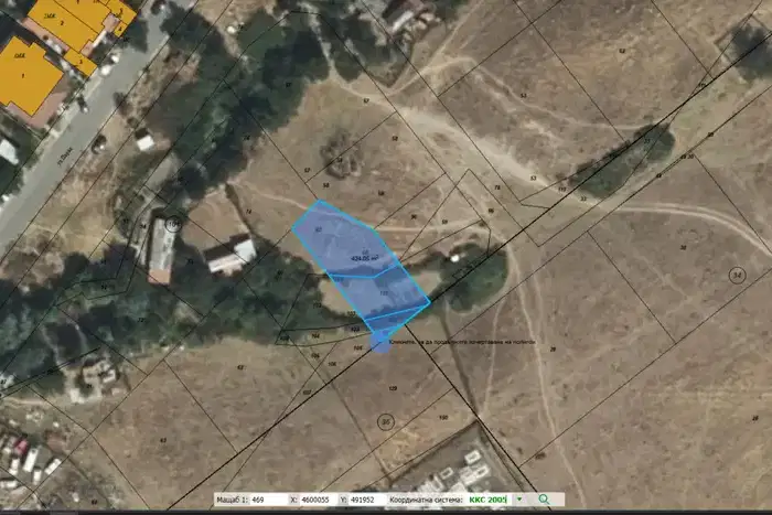 Plot in Oblast Kyrdjali, Момчил