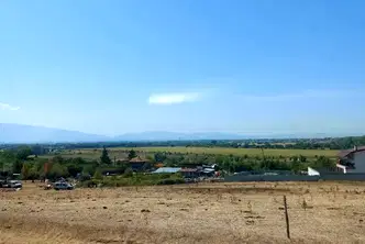 Парцел в Нови Искър
