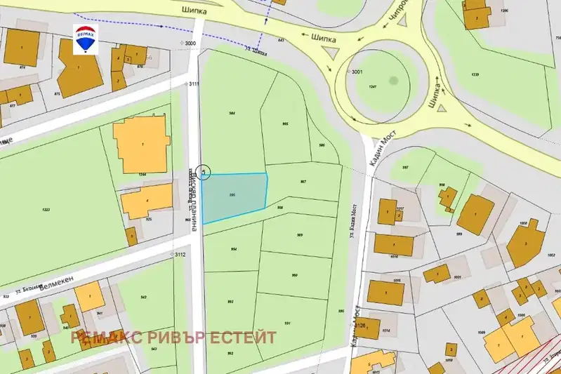Парцел в Русе, Родина 3