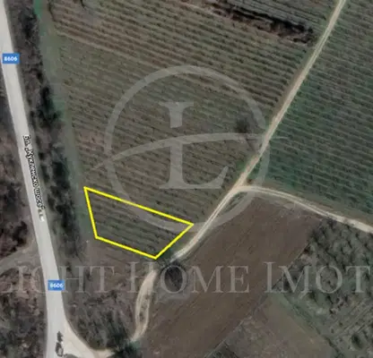 Photo 2 — Plot in Oblast Plovdiv, Brestnik