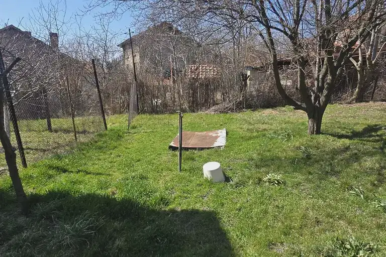 Plot in Oblast Pernik, Divotino