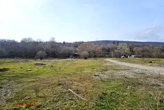 Парцел във Варна, с. Долище