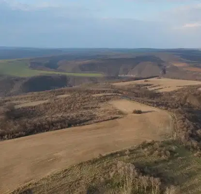 Снимка 4 — Парцел в Търговище, с. Долна Златица