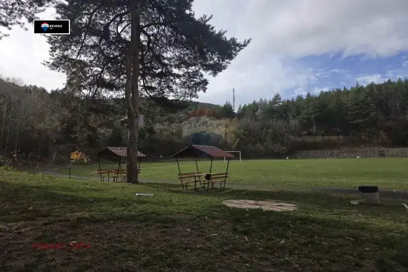 Парцел в с. Лозен