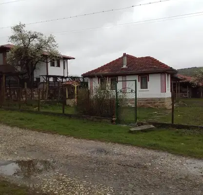 Снимка 2 — Парцел във Велико Търново, с. Марян