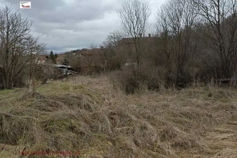Plot in Oblast Pernik, Noevci