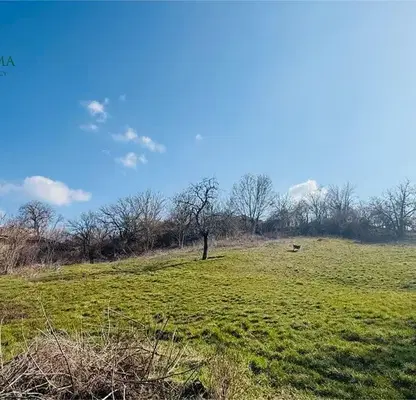Photo 2 — Plot in Oblast Shumen, Ovcharovo