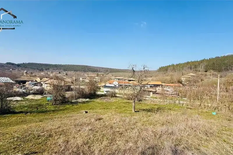Plot in Oblast Shumen, Ovcharovo