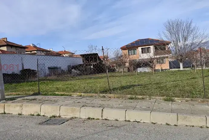Парцел в Благоевград, с. Покровник