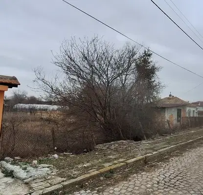Снимка 3 — Парцел в с. Равнец