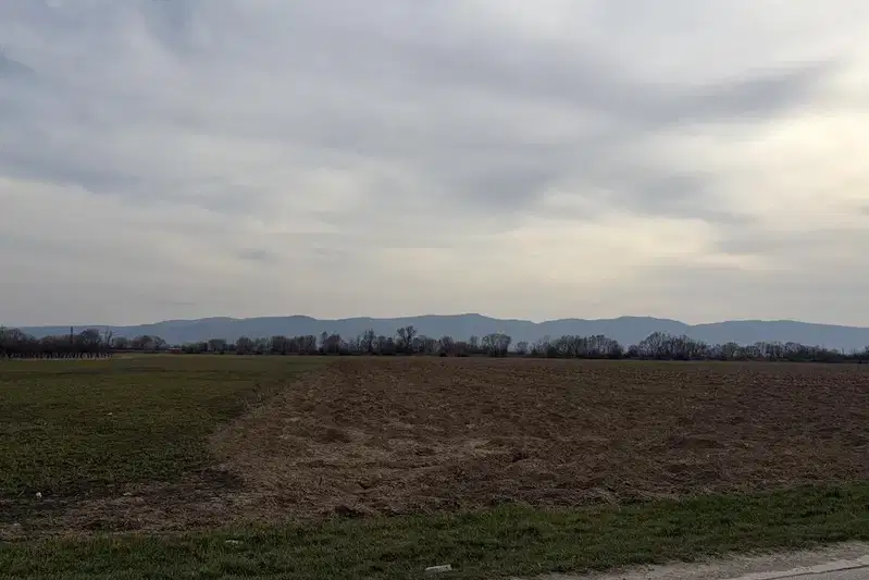 Парцел в София, с. Равно поле