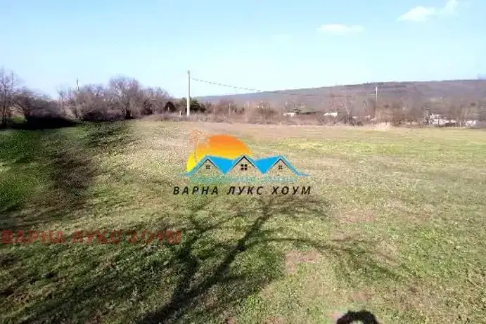 Парцел във Варна, с. Садово