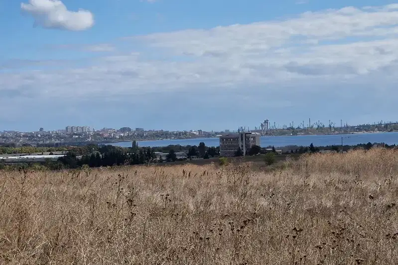 Парцел в с. Тополи
