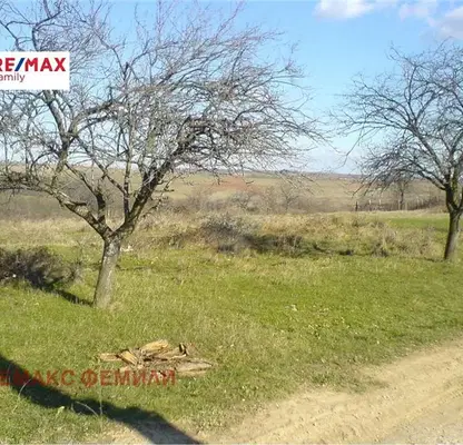Снимка 3 — Парцел във Варна, с. Юнец