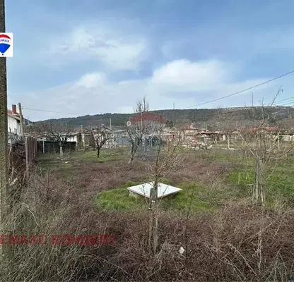 Photo 3 — Plot in Shumen, Pod Manastira
