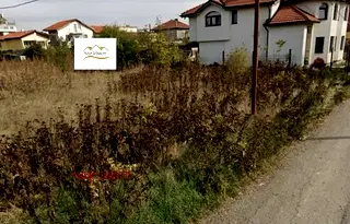 Парцел в София, Требич