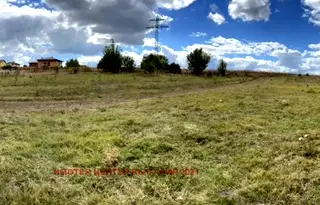 Парцел в София, Требич