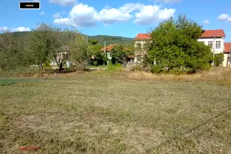Парцел в Ловеч, Троян