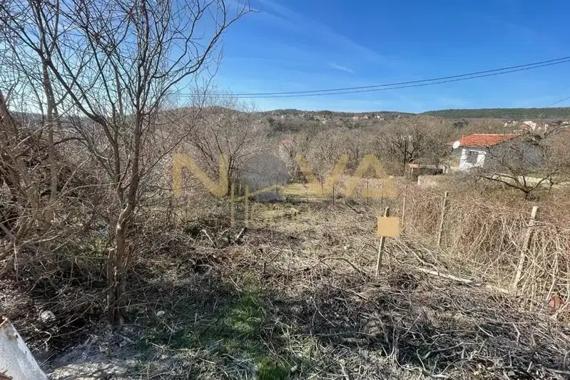 Парцел във Варна, м-т Ален мак
