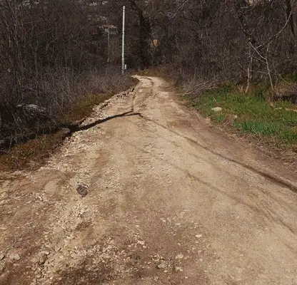 Снимка 2 — Парцел във Варна, м-т Боровец - юг