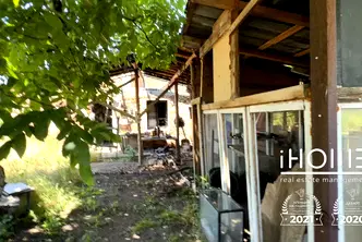 Бизнес имот в с. Световрачене