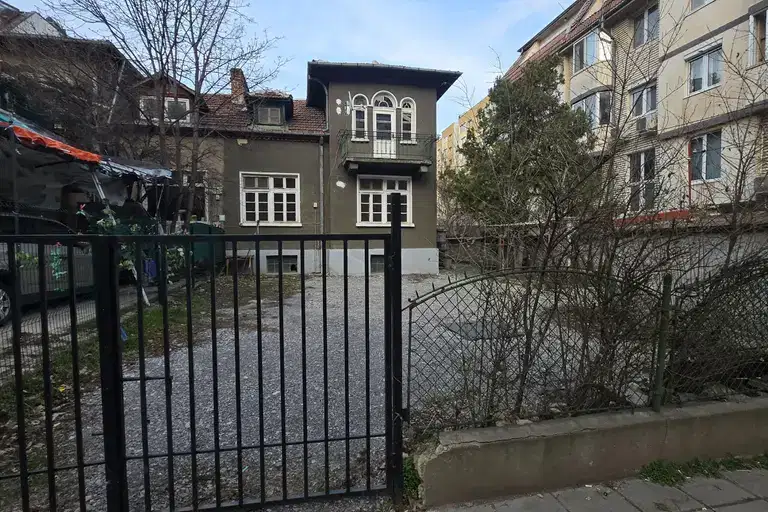 Business Property in Sofiya, Belite Brezi