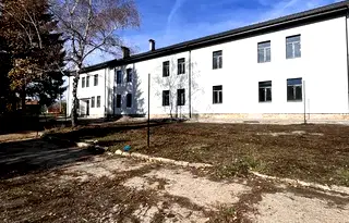 Промишлена сграда в Перник, Брезник