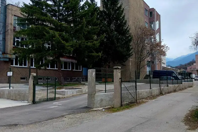 Промишлена сграда в Кюстендил, Дупница