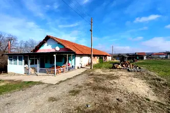 Промишлена сграда в Монтана, с. Балювица