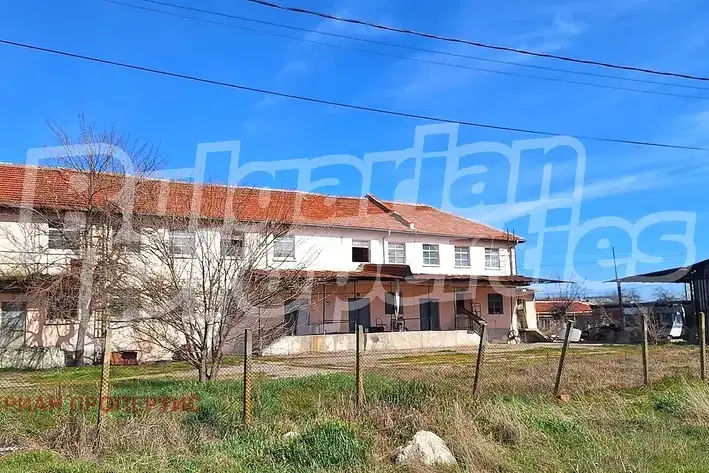Industrial Building in Oblast Plovdiv, Belozem