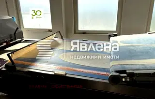 Промишлена сграда в с. Тополи