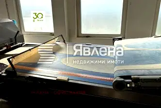 Промишлена сграда в с. Тополи