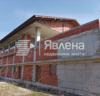 Снимка 2 — Промишлена сграда в Бургас, с. Велика