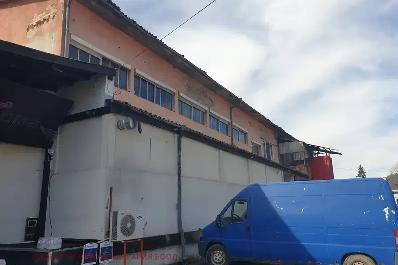 Industrial Building in Oblast Lovech, Teteven