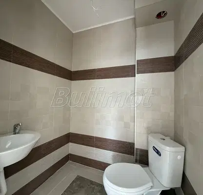 Снимка 5 — Промишлена сграда във Варна, Виница