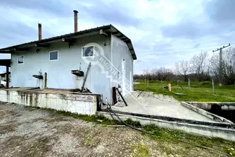 Промишлена сграда във Велико Търново, Златарица