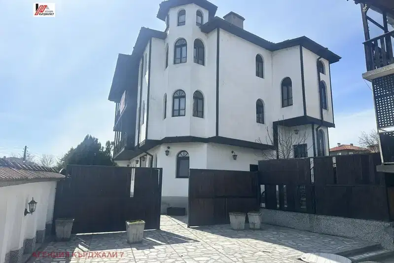 Hotel in Kyrdjali, Gledka