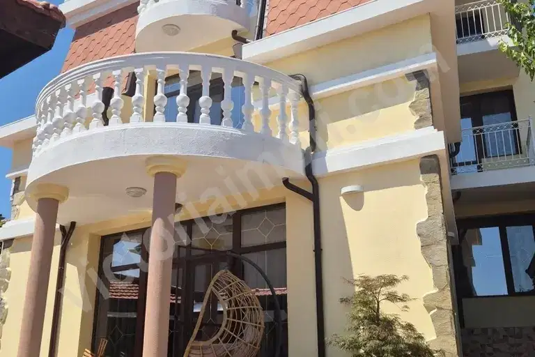 Хотел във Велико Търново, Стара част